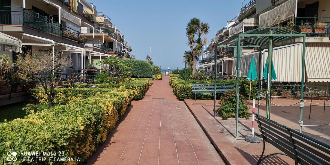 Apartament Sea Garden, Fronte Mare Con Piscina Mascali Zewnętrze zdjęcie